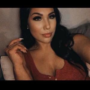 Meet your Posher, Shaina